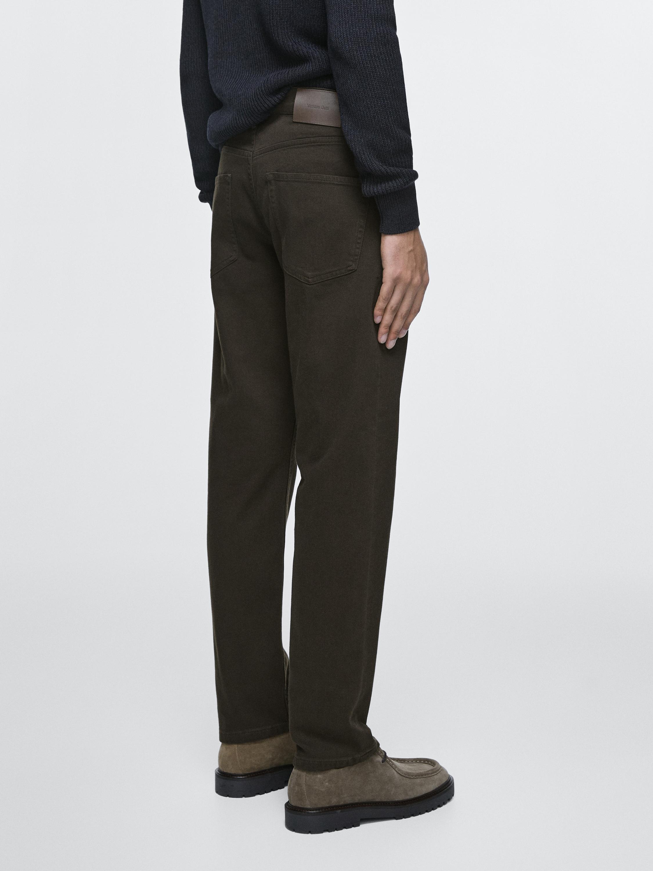 Tapered fit jeans